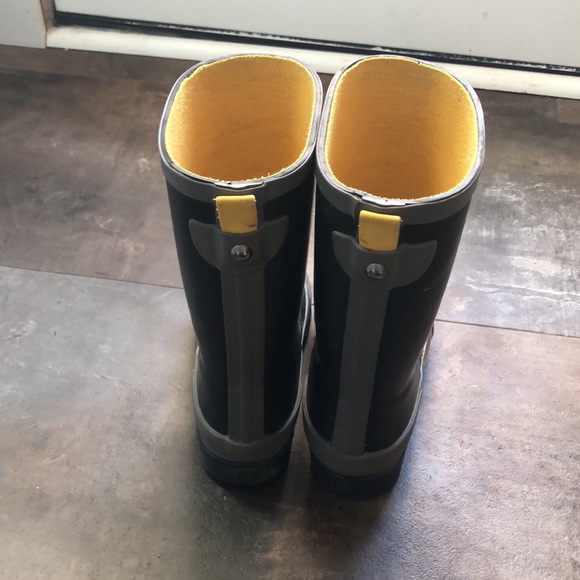 Boys Rubber Boots Size 12 - Picture 2 of 5